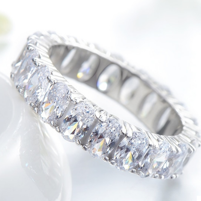 Crystal Ring | Anel Cravejado com Zircônia de Prata - Estilo Brilhante de Cristal para todas as Mulheres